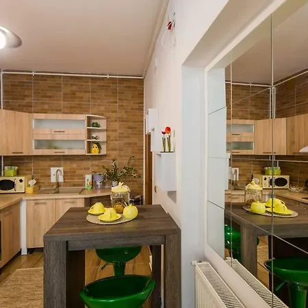 Apartment Spacious In The Center! Everything Nearby